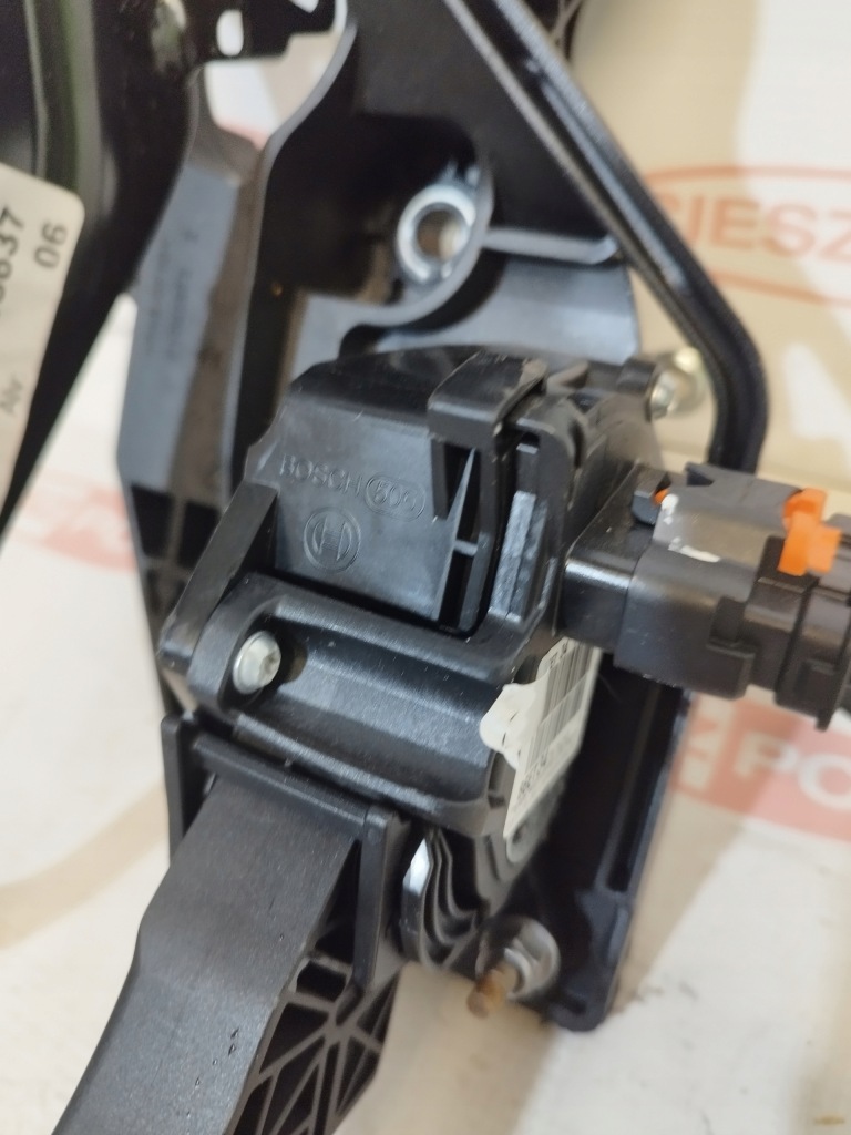 Педали citroen c 5 aircross peugeot 3008 ii 5008 ii автоматическая коробка передач org 9833339280 с Разборки