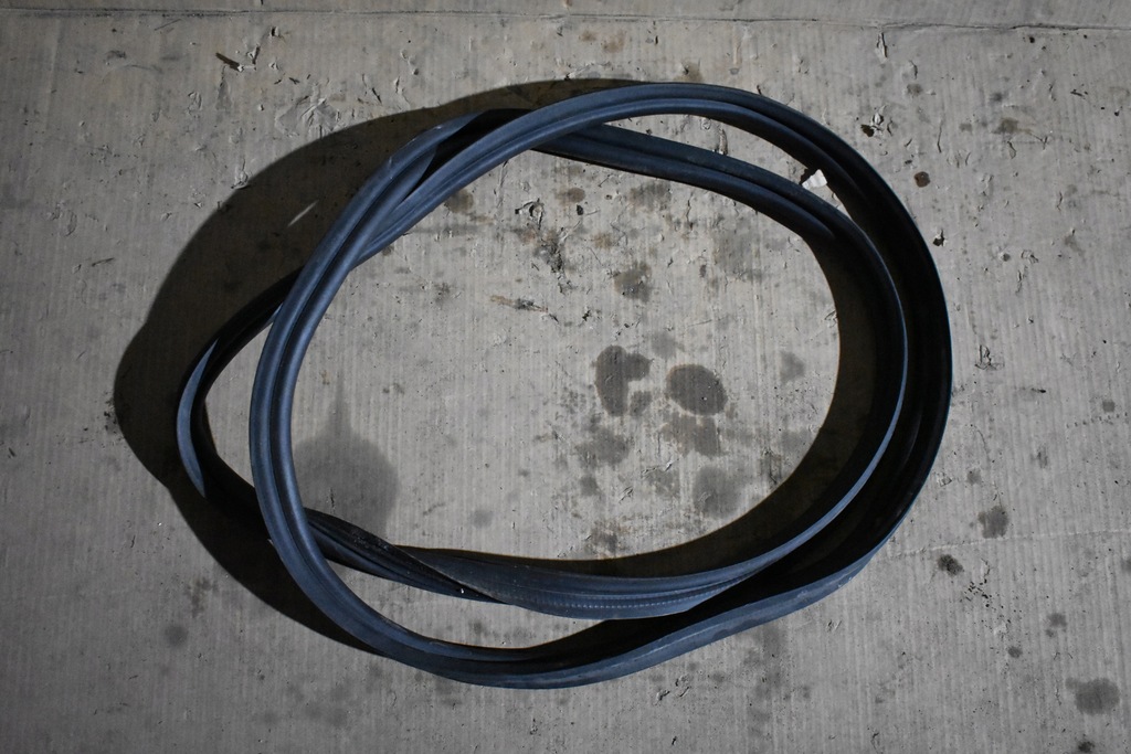 фото №1, Прокладка крышки задний mercedes w205 1