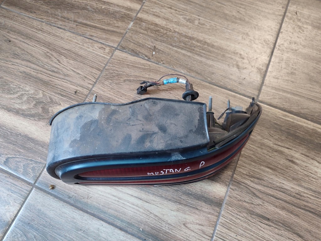 фото №8, Лампа задня задня права ford mustang iv 93-99 gt