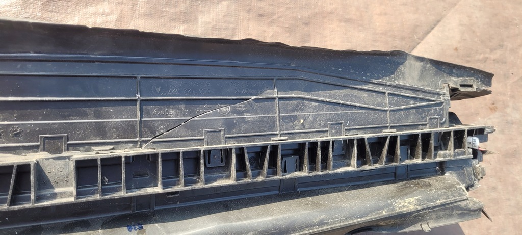 фото №9, Skoda octavia iv повітропровід повітря впуск жалюзі // 3296