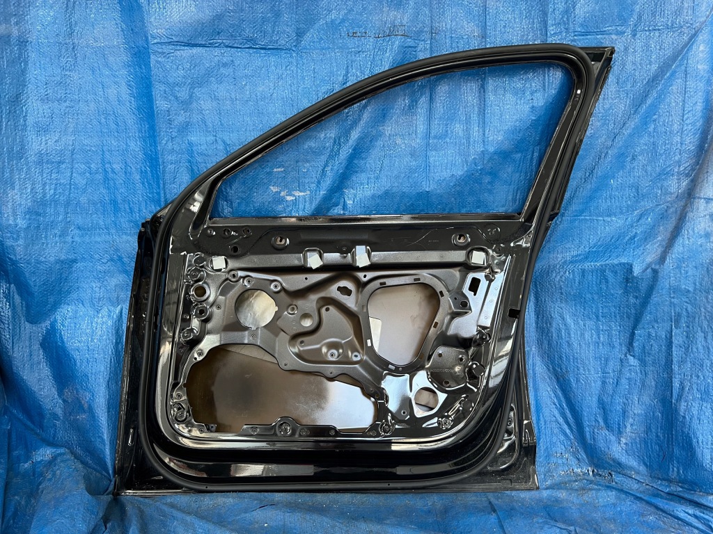 фото №3, Audi a8 d5 4n0 правое передние дверь