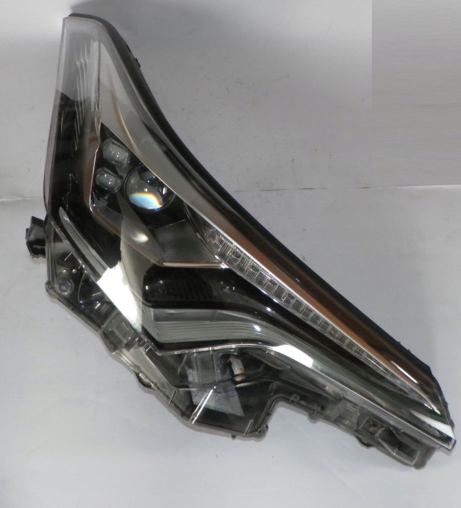 фото №1, Toyota chr ch-r ch r лампа led правый правая фара