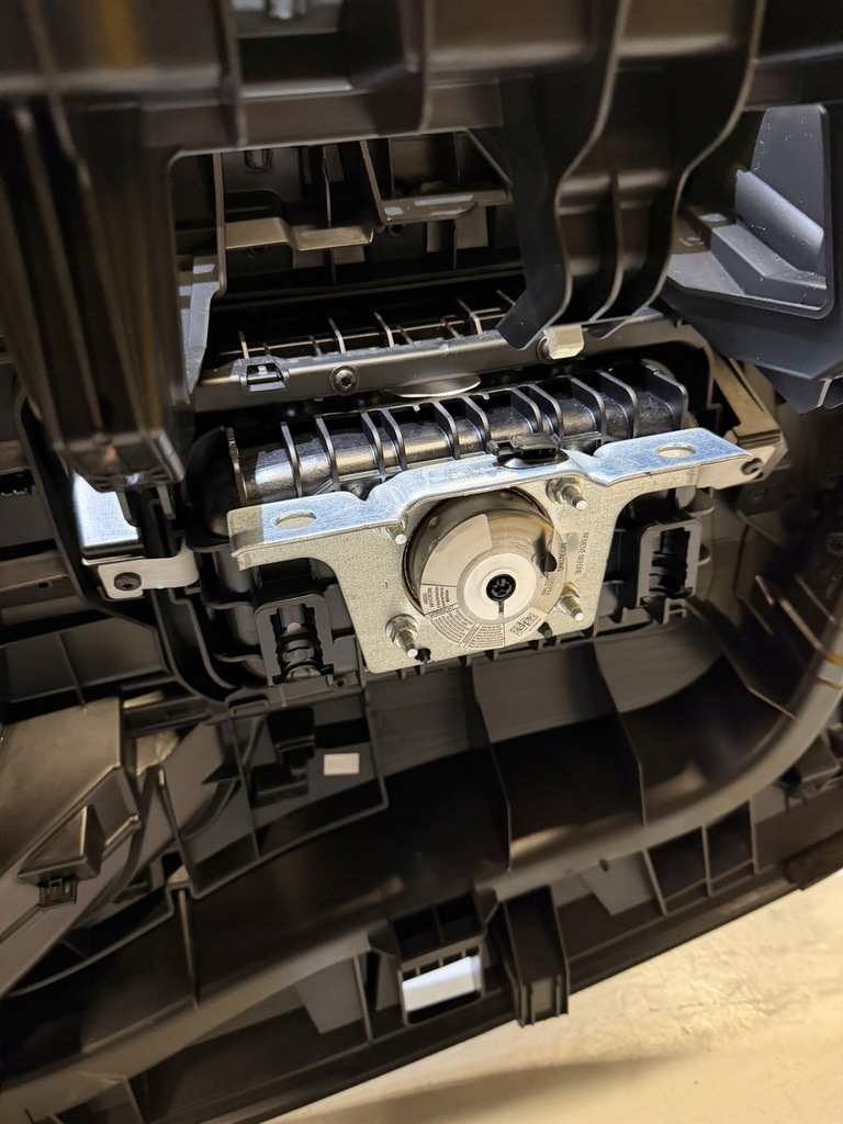 фото №11, Renault trafic iii iv lift 2024- консоль 681003689r 985259969r 985104528r