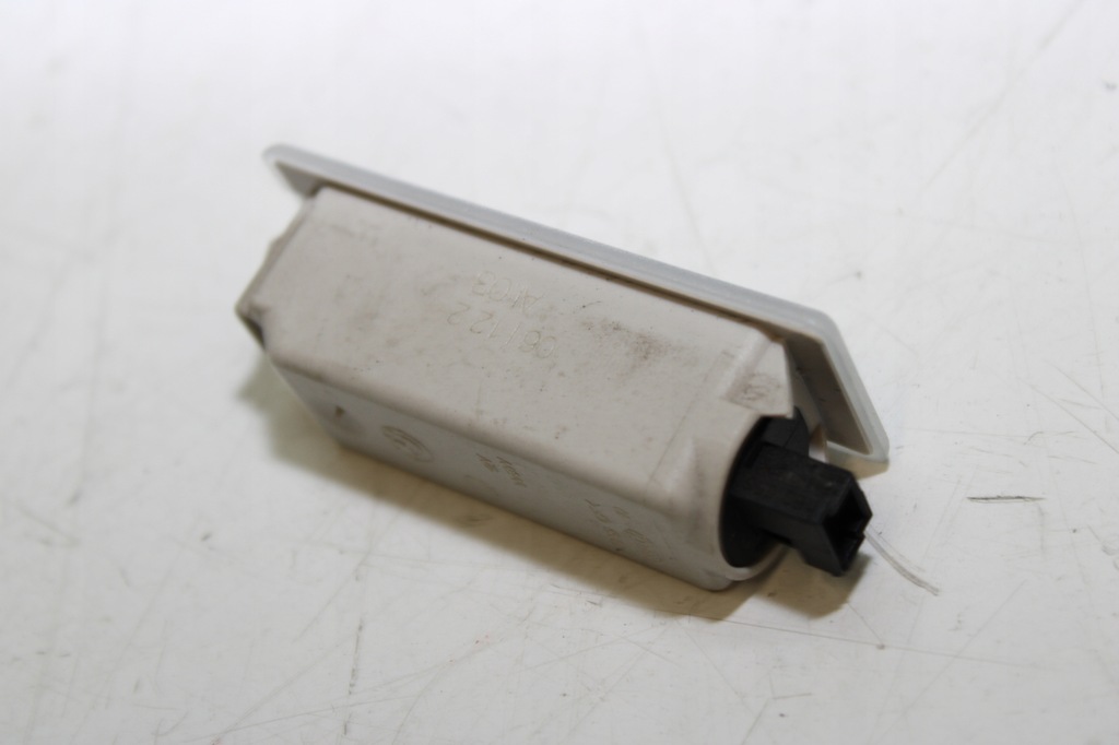 фото №2, Лампа освещение салона bmw 6972605 e60 e87 e90 f30 r56