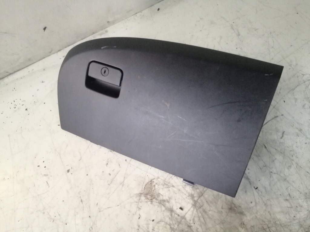 фото №1, Бардачок пасажира europa mitsubishi outlander ii 2