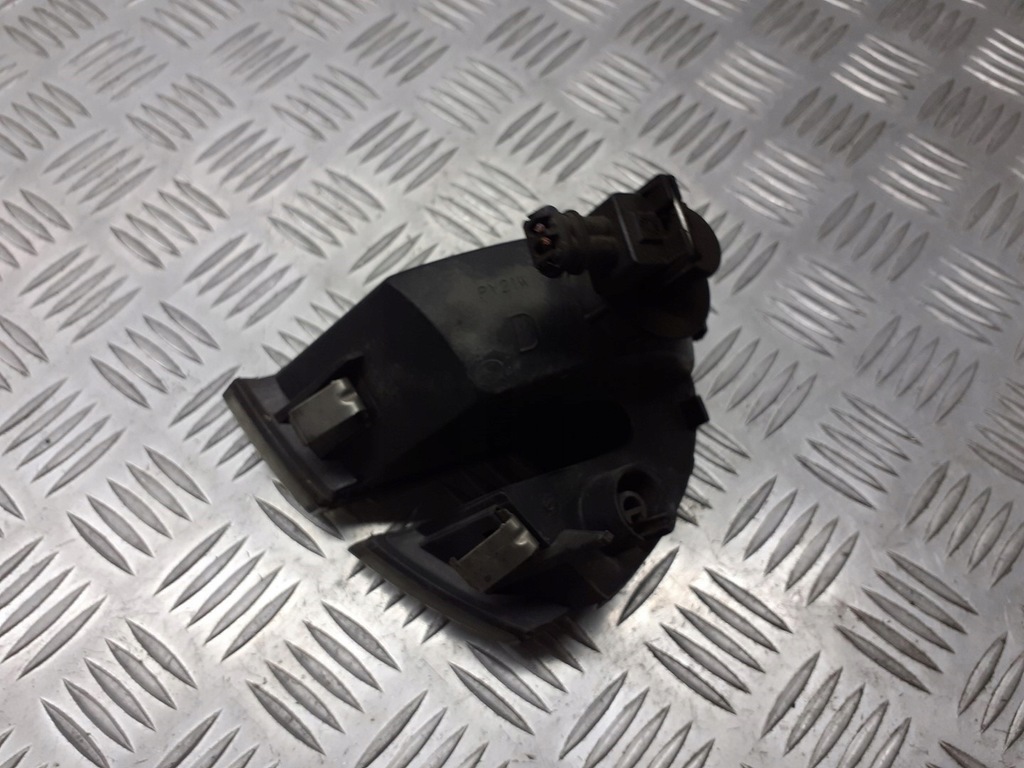 фото №2, Поворотник правий перед alfa romeo 147