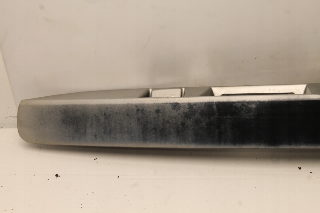 фото №2, Накладка крышки микровыключатель renault grand scenic iii 2010