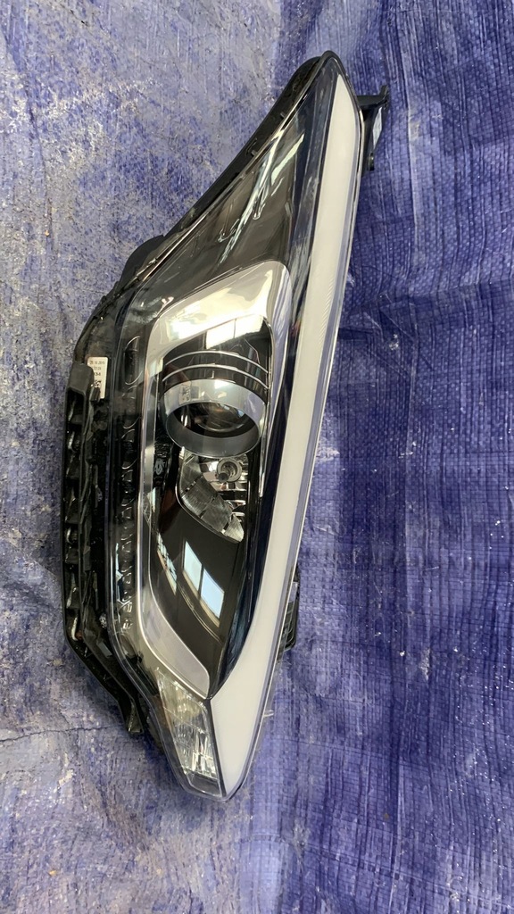 фото №1, Hyundai i20 2016- лампа правая led линза