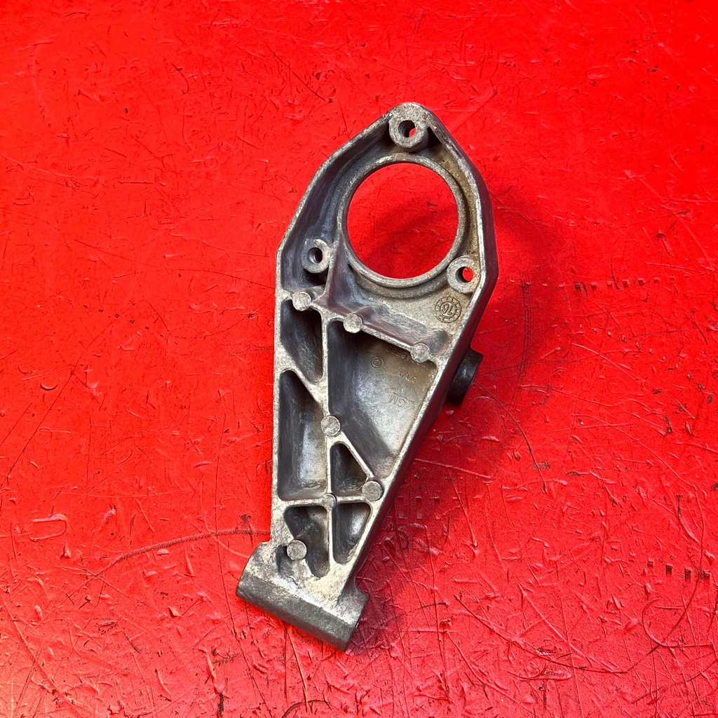 фото №1, Опора полуось двигателя opel astra 1.4 t b14net 2016r 13248689