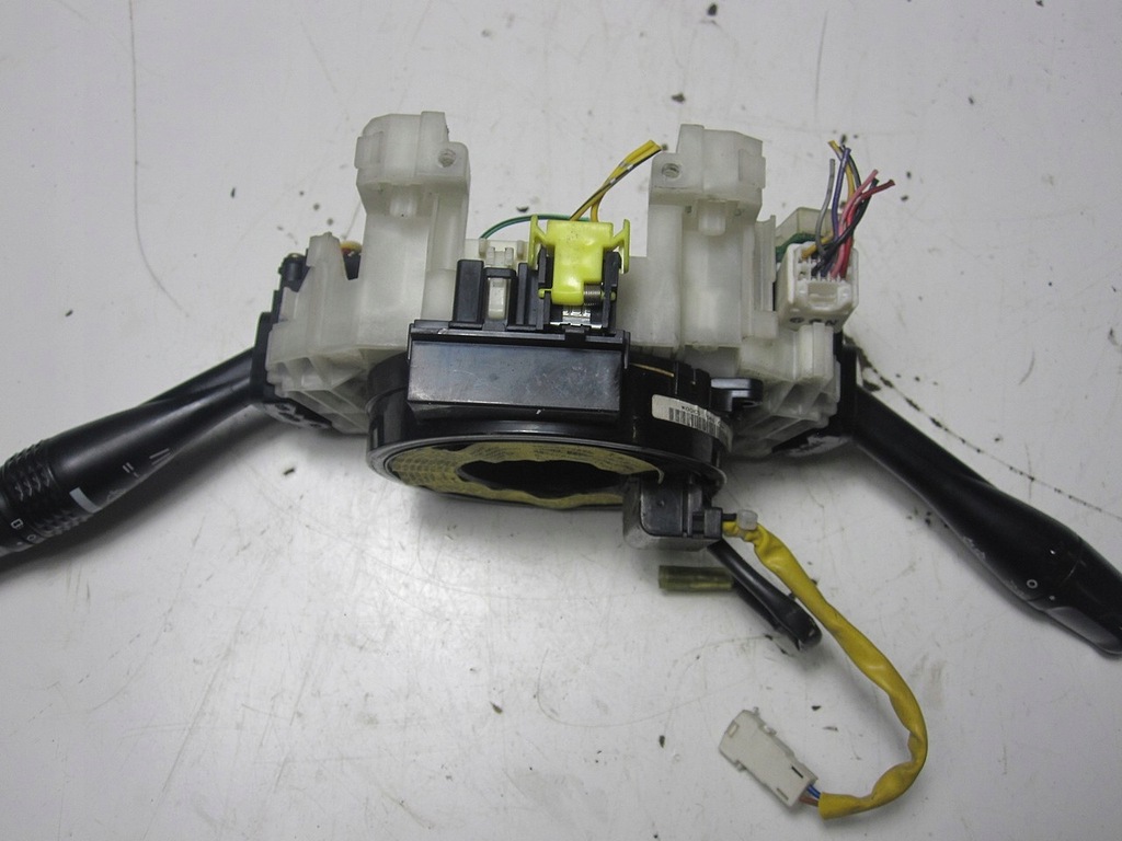 фото №6, Переключатель комбинированный mitsubishi space runner 99r