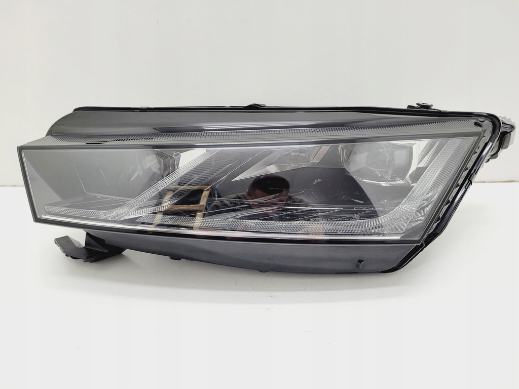 фото №1, Skoda octavia iv лампа передняя левая led