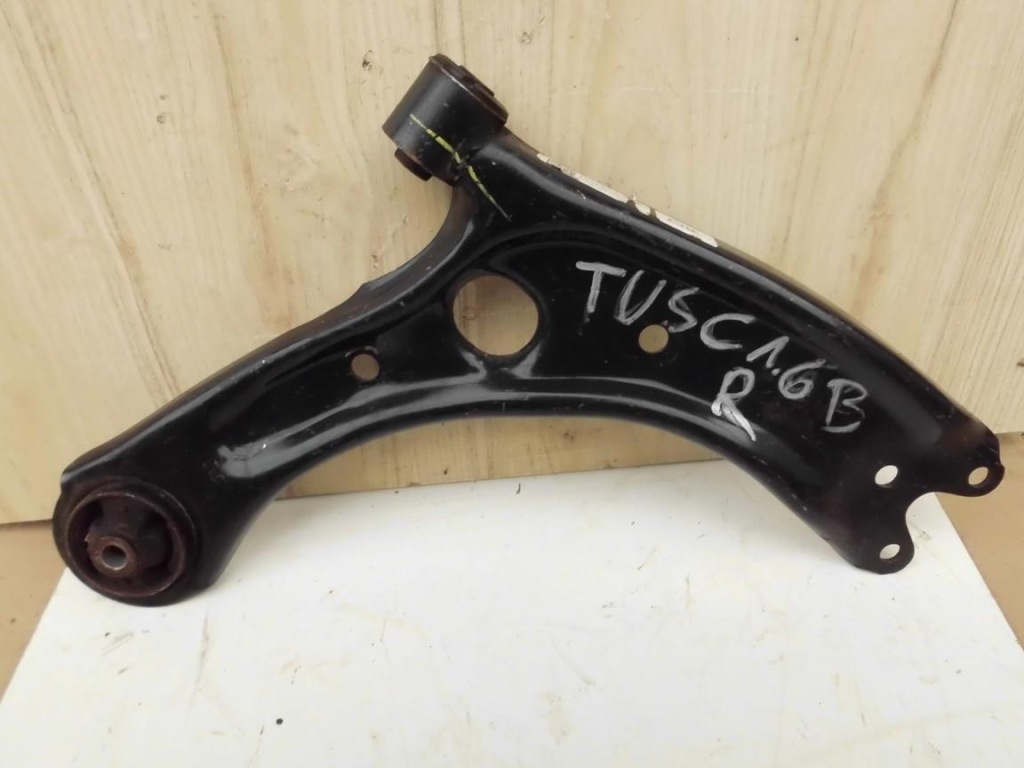 Купить Рычаг правый перед hyundai tucson iii 54501-d7000