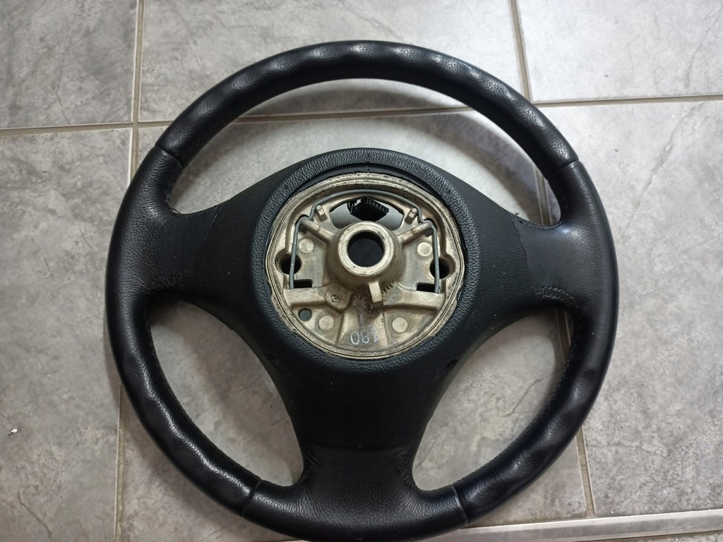 фото №6, Воздуховод мультифункция кожа bmw 3 e90 e91 e87