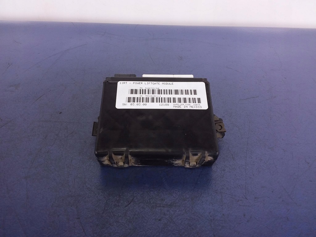 фото №1, Chrysler town country v fl модуль задний крышки