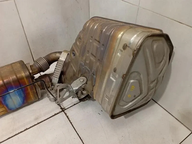 Porsche 911 991 gt3rs mk1 гасник випускний 99111102790 гасник випускний- Ціна