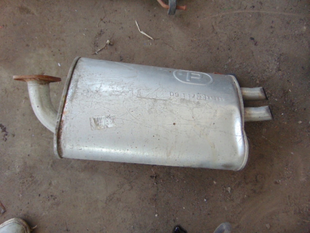 фото №1, Honda accord гасник x ---