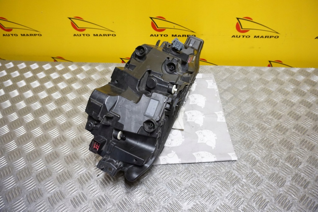 Volvo xc60 рестайлинг  2021- фара фара full led система правый  америка Оригинал