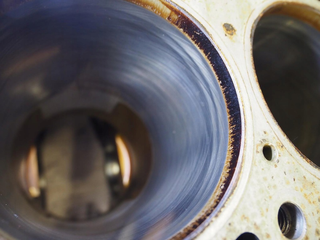 фото №13, Блок bmw e39 520 i 1748450 m52b20