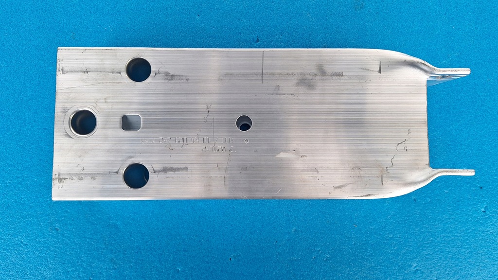 фото №7, Mercedes gla glb x247 зона деформации левая