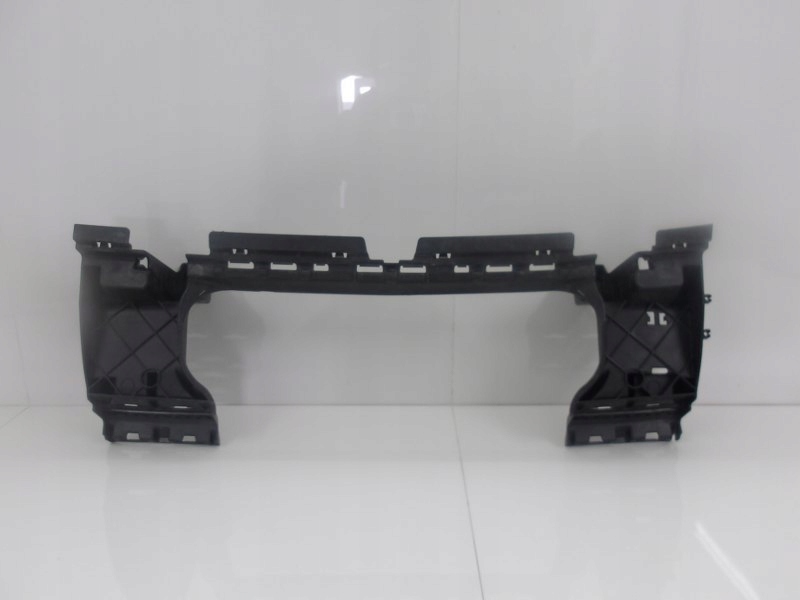 фото №1, Mercedes eqe w295 направляющая бампер задняя