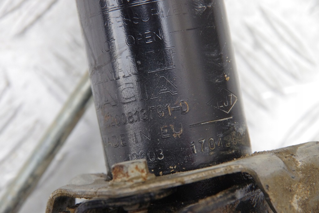 фото №10, Амортизационная стойка амортизатор dacia duster i lift