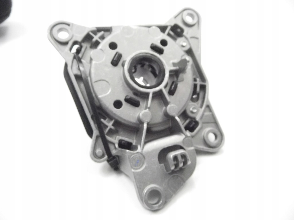 Подлокотник передний сиденье, правый opel zafira life 16167618zd Недорого