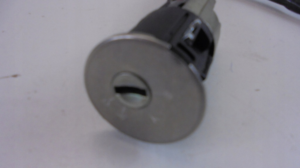 фото №4, Dacia sandero i замок запалювання oryg