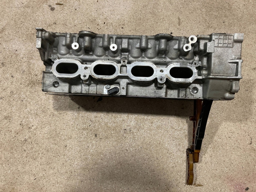 Головка двигуна mercedes-benz cla c117 x117 w117 r1330160900 Недорого