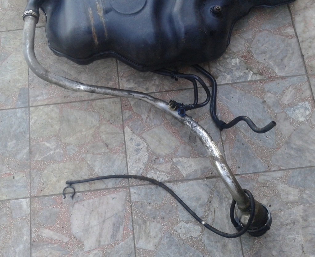 фото №12, Бак топлива bak труба ford mondeo 4 iv mk4 07-14 2,0 tdci 6g919002ch
