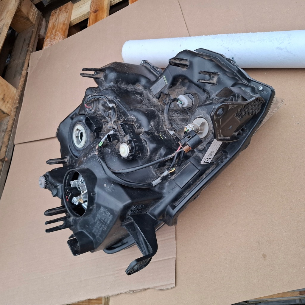 фото №7, N1w-13w029-nb ford ranger iv 4 22- 23- обычная лампа фара передний правый