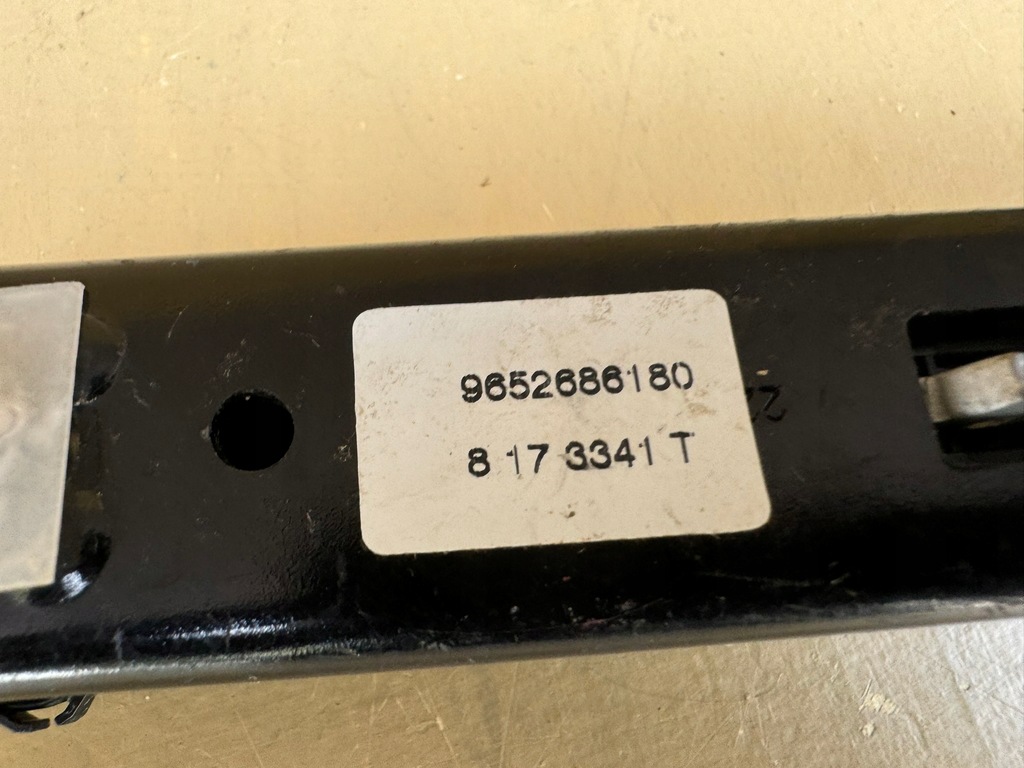 фото №7, Peugeot 208 citroen c3 picasso ползунок регулировки высоты 9652686180