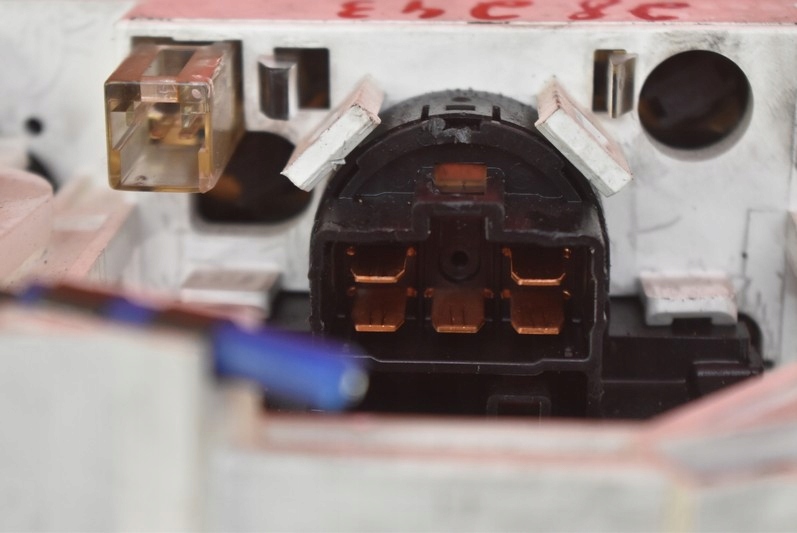 фото №7, Панель обдув кондиціонер mitsubishi space star 01r