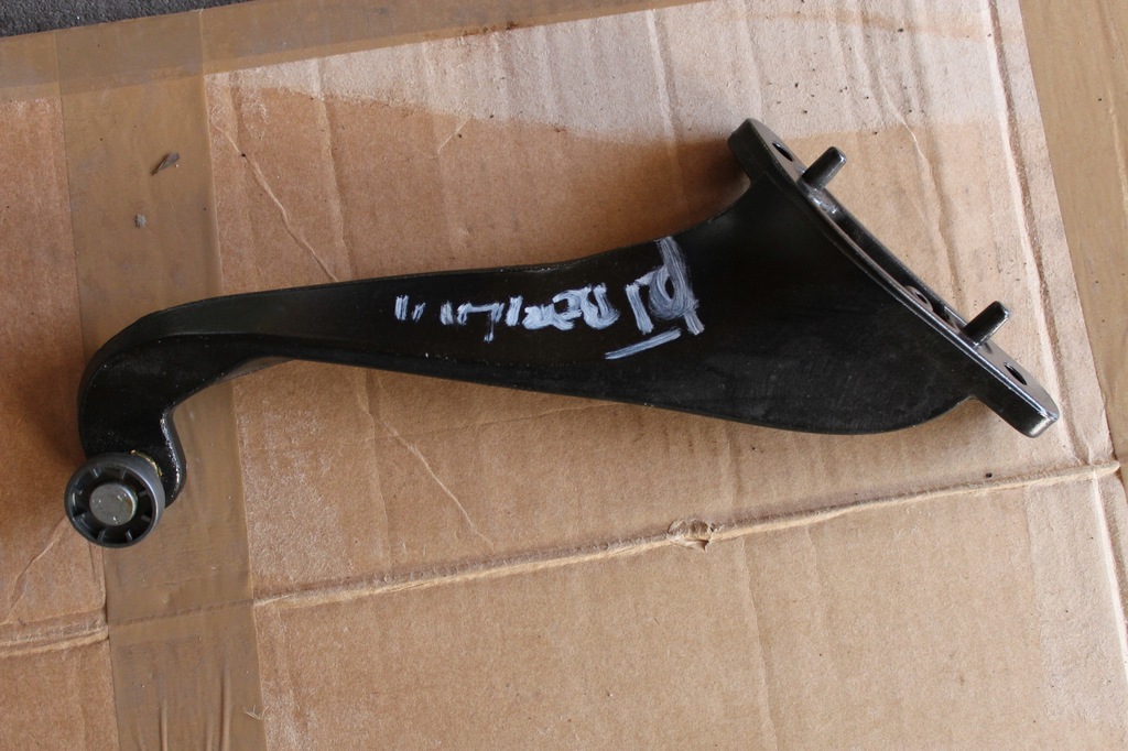 фото №1, Citroen berlingo ii partner ролик дверь боковых правая сторона верхний