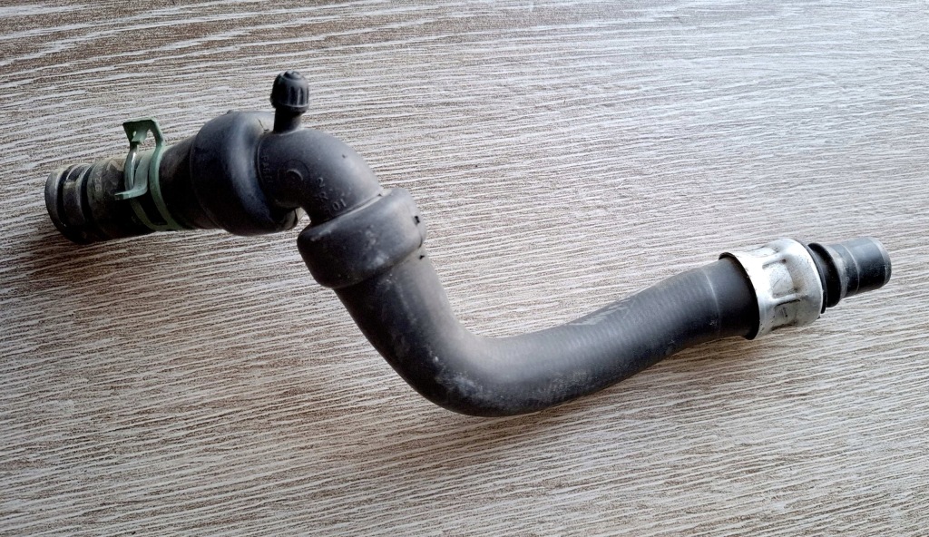 Патрубок шланг трубка води 924102087r renault espace v 5 1.6 dci Ціна