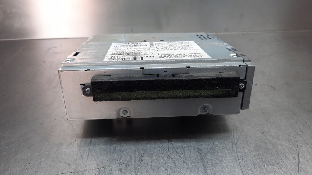 фото №1, Радіо 30679249-1 volvo v50 2.0 hdi 04r