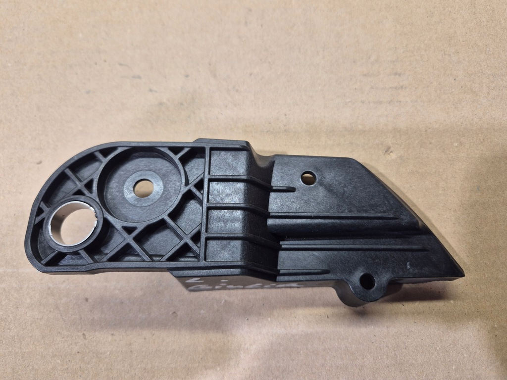 фото №1, Alfa romeo giulia кронштейн лампы l.reparaturka. al