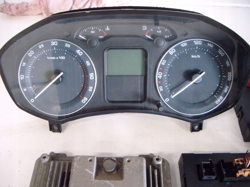 фото №2, Skoda octavia 2 ii 04- 1.9tdi імобілайзер набір бортовий комп'ютер