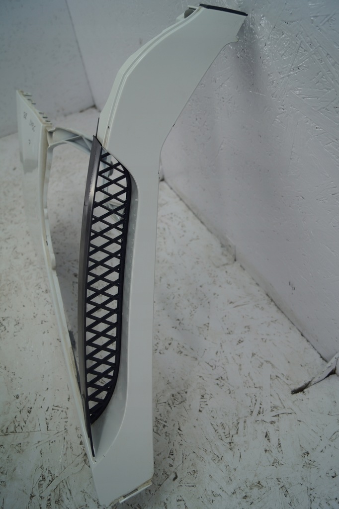 фото №10, Крила обшивка впуск правий задня audi r8 420 ly9c