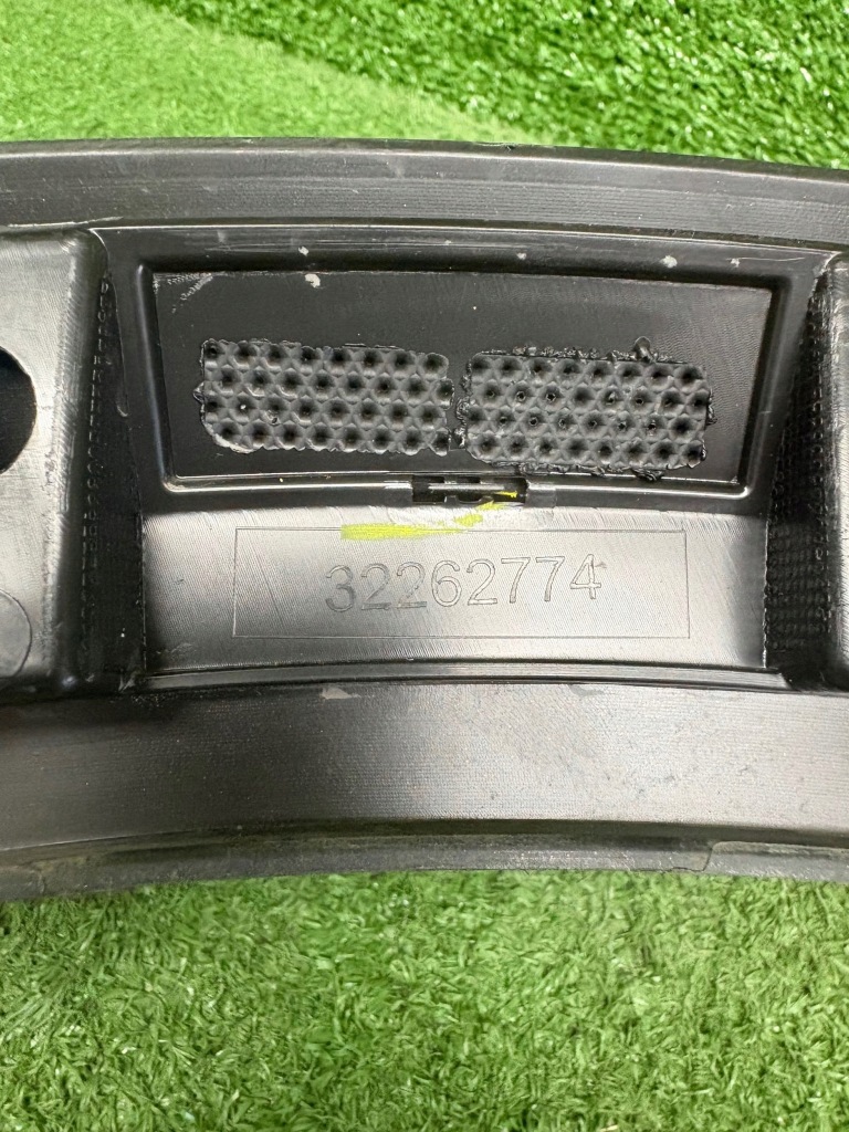 Молдинг подкрылок передний перед сторона правая polestar 3 32262774 с Разборки