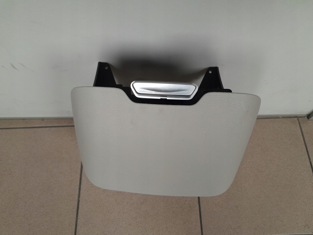 фото №1, Chrysler pacifica 2017- бардачок полка туннель 5rl361d2ab 5rl36trmaa