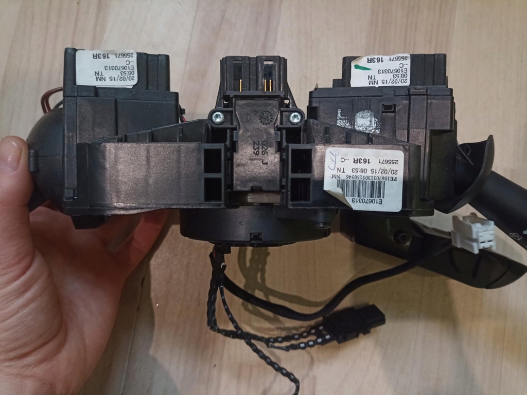 фото №3, Переключатель комбинированный kombajn переключатели лента renault dacia