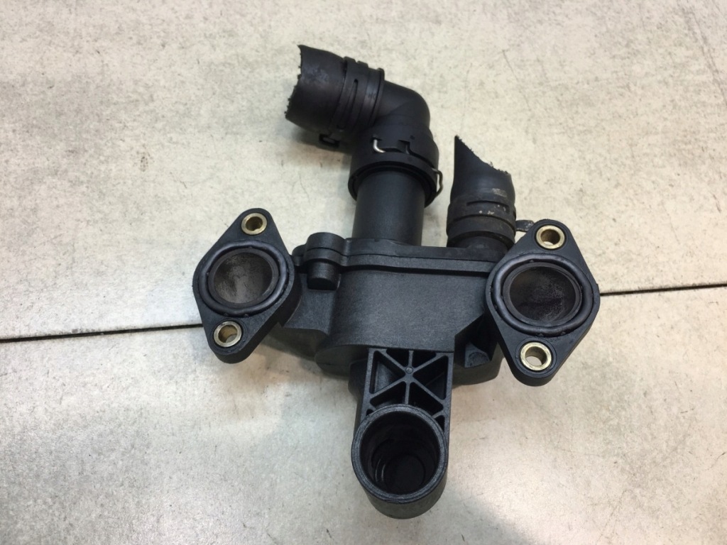 фото №6, Корпус термостата discovery iii 2.7 td 4h2q8592bf