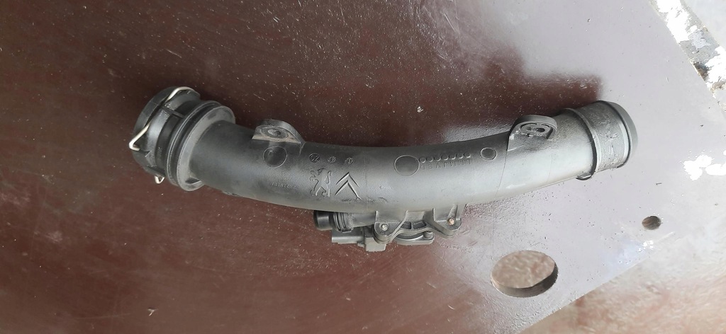 фото №5, Труба воздухозаборник воздуха 1.2 thp peugeot 2008 i lift 9806487880 9677537380