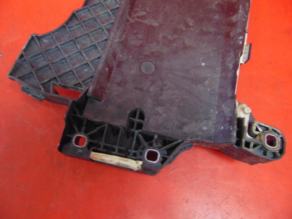 фото №8, Bmw 2 f46 f45 основание кронштейн аккумулятор