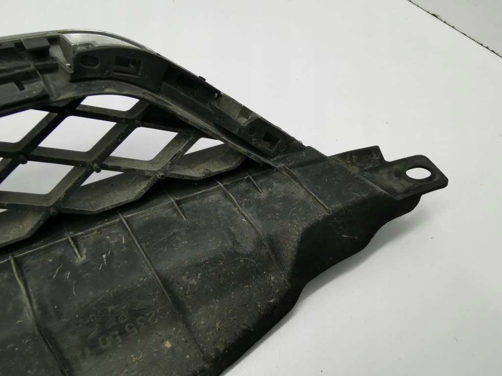 Mazda 5 2006 накладка / решітка радіатора / решітка  верхній радіатора Оригінал