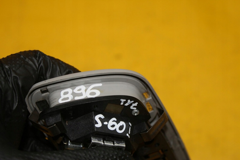 фото №7, Лампа освітлення кабіни volvo s60 9178936