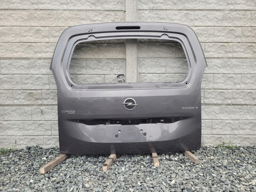 фото №1, Крышка багажника багажника задняя opel combo e 2018-