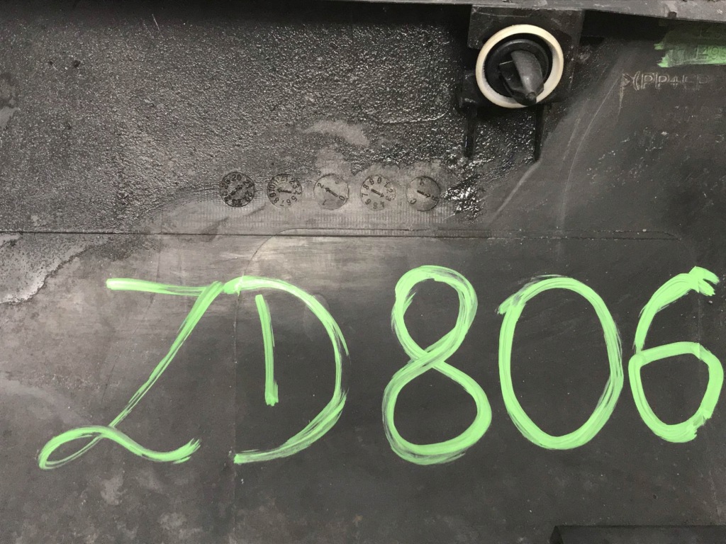 Левая молдинг порог накладка tesla y 1497740-00-c в Украине