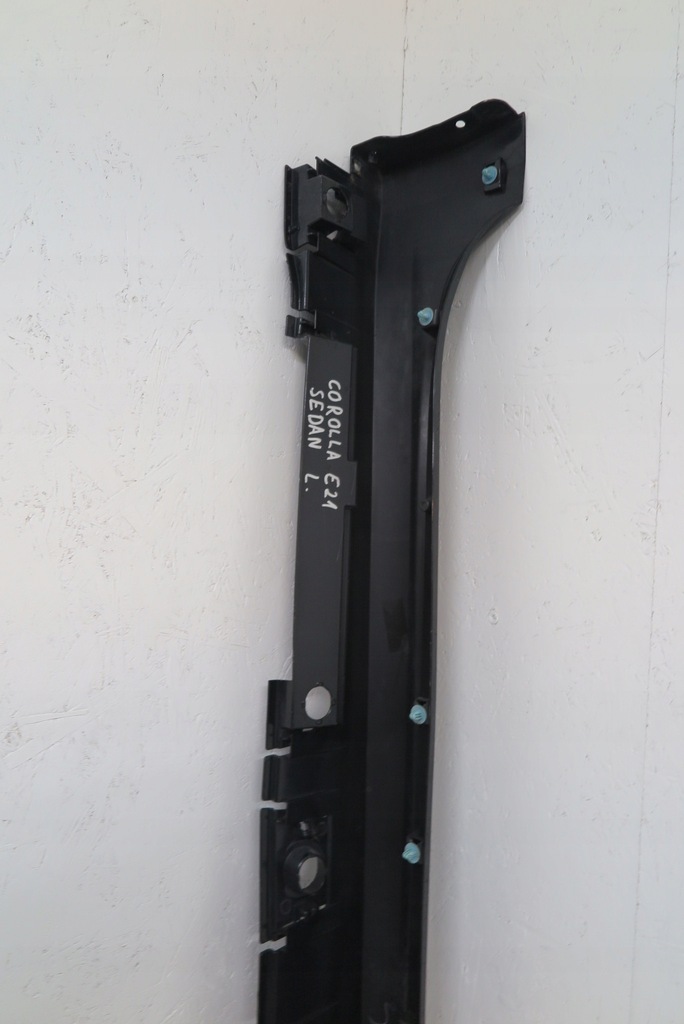 фото №9, Молдинг порог накладка левая toyota corolla e21 sedan 75860-02230