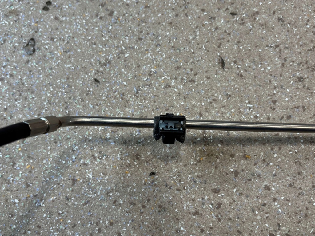 Шланг вакууму підсилювач гальм mercedes-benz e w213 a2138304704 Недорого